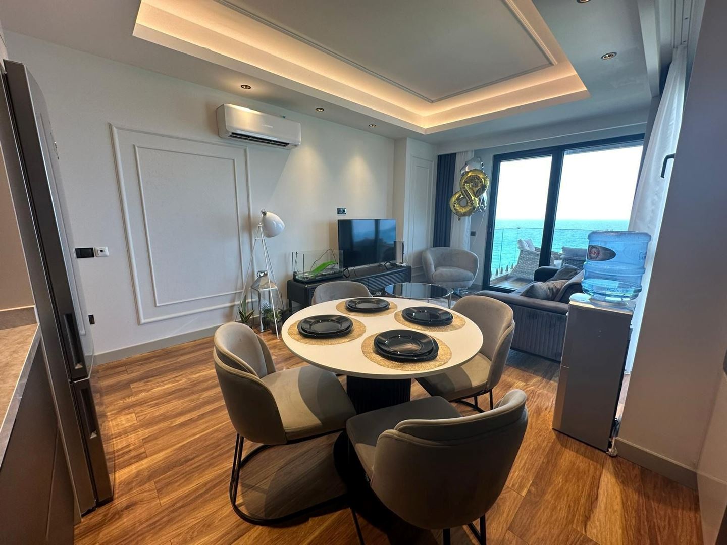 ALANYA MAHMUTLARDA MUHTEŞEM DENİZ MANZARALI FULL EŞYALI 2+1 SATILIK DAİRE · 4 · Fotoğraflar