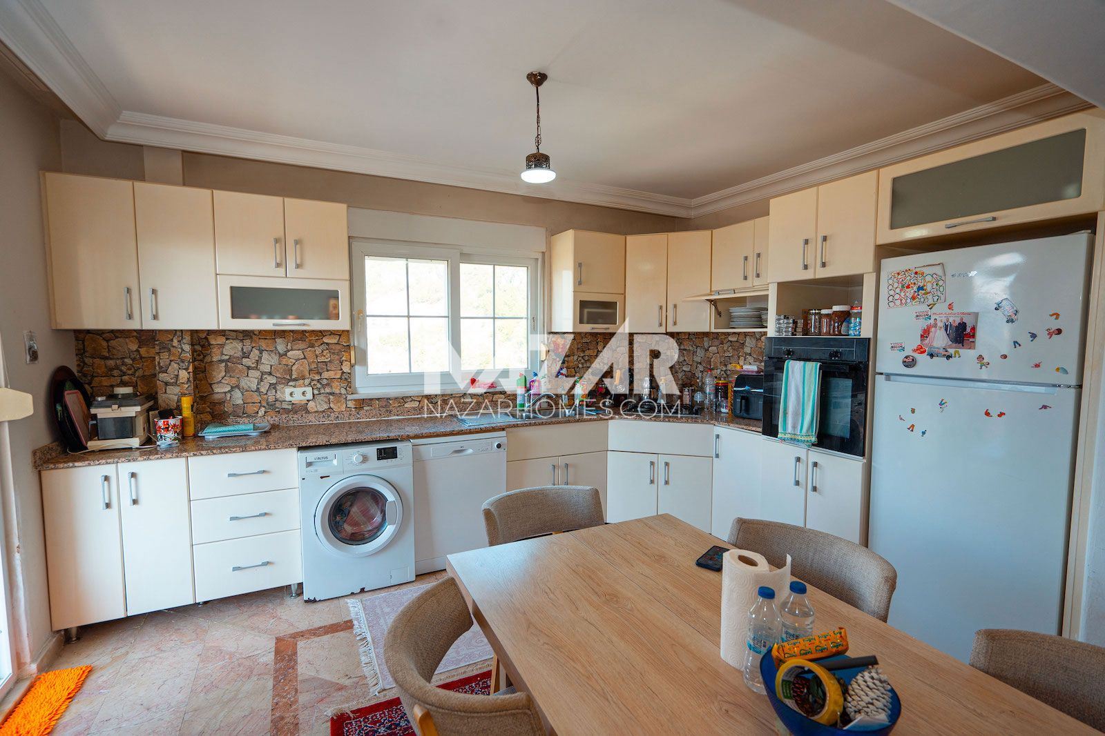 Property-photo