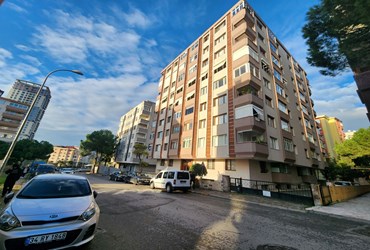Kartal Atalar Marmaraya Yürüme Mes. 3 Balkonlu Kiralık 3+1 Daire