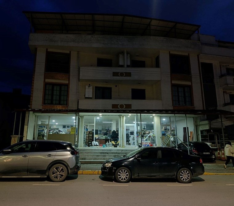 DERİNCE ÖĞRETMENLER CADDESİNDE UYGUN FİYATLI TİCARİ MÜLK
