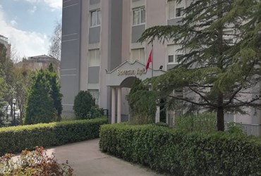 BEYLİKDÜZÜ ADNAN KAHVECİ MAH. YEŞİLKENT 2 BORUSAN APARTMANINDA