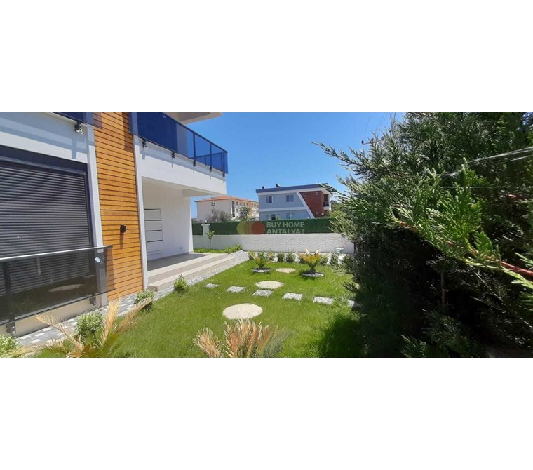 ویلای لوکس و مستقل جدید 4 خوابه با قیمت مناسب برای فروش در آنتالیا