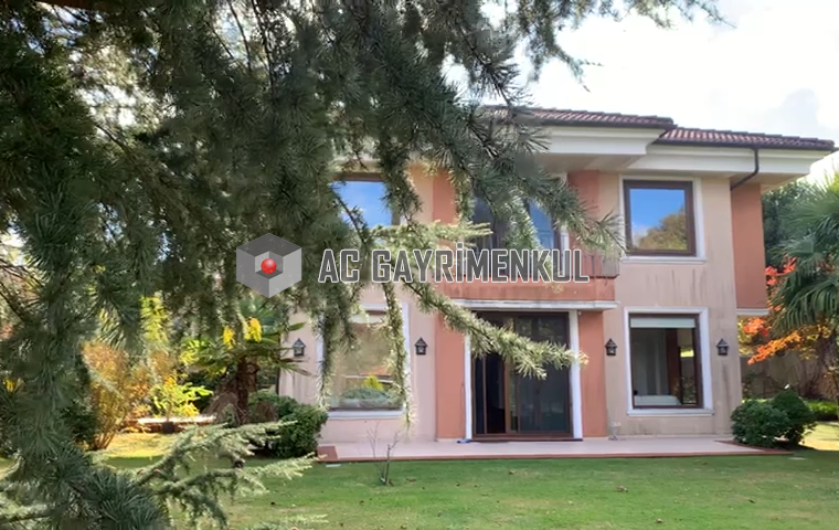 Alarko Öğümce'de 1000m² Bahçeli Lüks Müstakil Villa!