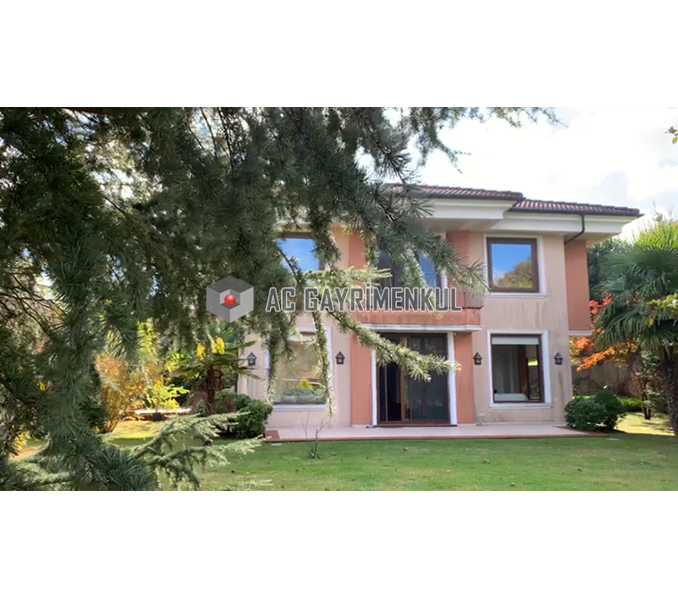 Alarko Öğümce'de 1000m² Bahçeli Lüks Müstakil Villa!