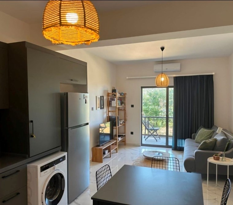 KUZEY KIBRIS,MAĞUSA,MARAŞ'TA, 2+1 EŞYALI DAİRE, YATIRIM İÇİN MÜKEMMEL FIRSAT!KDV VE TRAFO ÖDENMİŞTİR