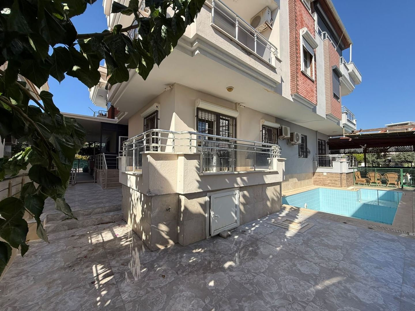 Property-photo