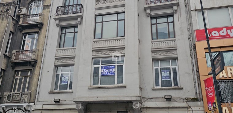 BANKADAN ŞİŞLİ'DE SATILIK CADDE ÜSTÜ BİNA