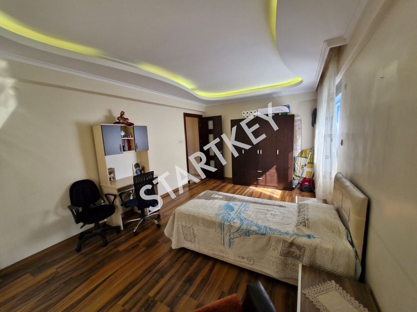 Property-photo