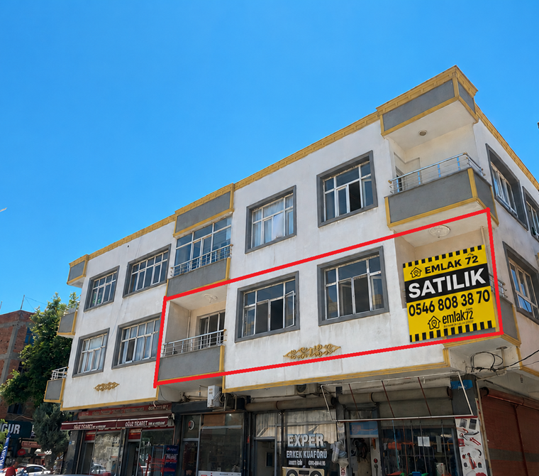 EMLAK 72'DEN ÇARŞI MAHALLESİNDE SATILIK 3+1 DAİRE
