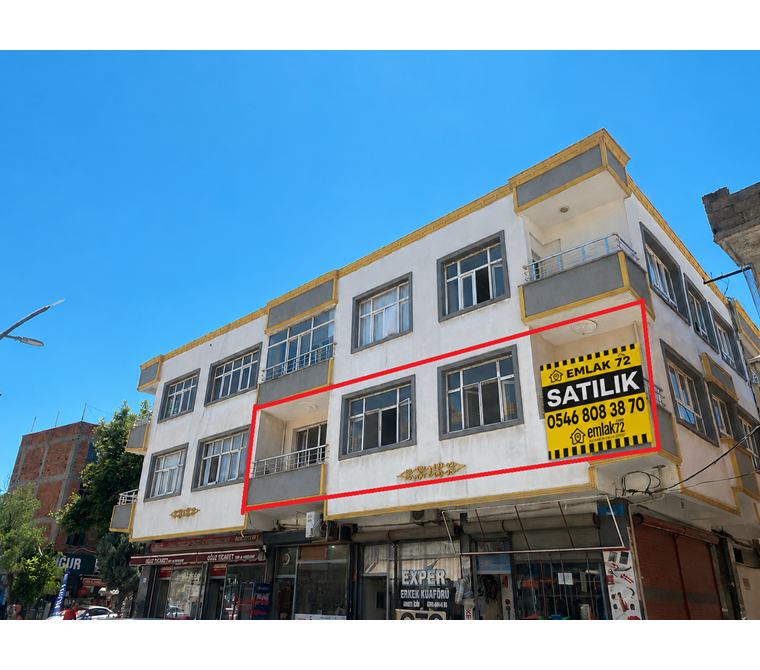 EMLAK 72'DEN ÇARŞI MAHALLESİNDE SATILIK 3+1 DAİRE