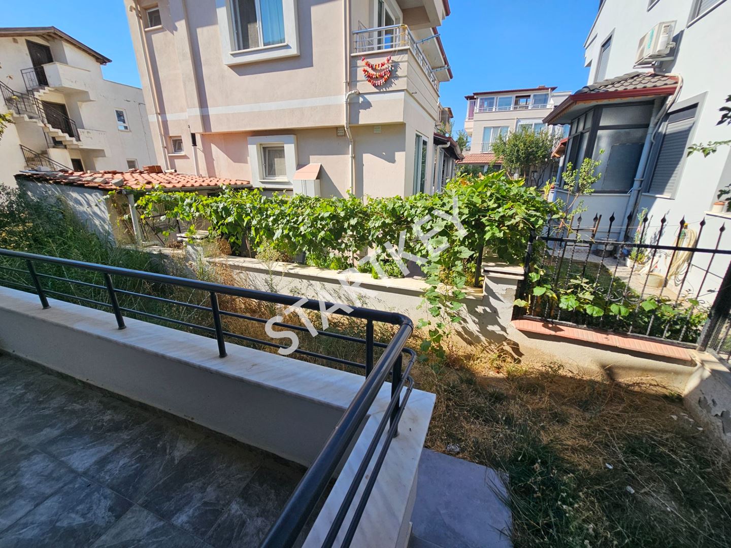 Property-photo