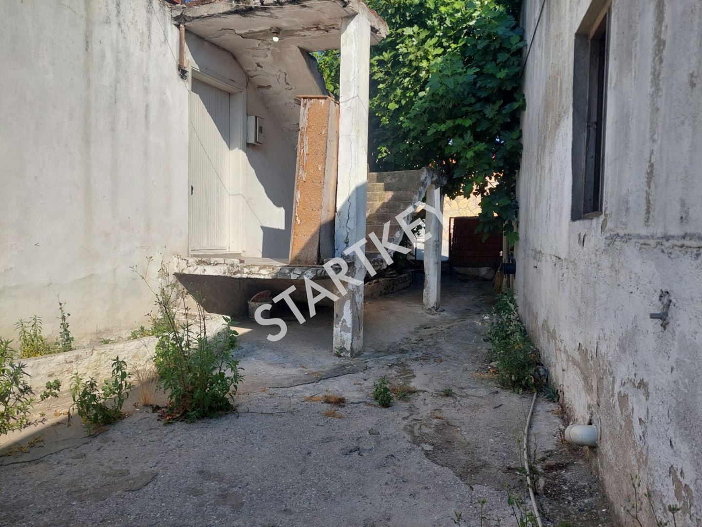 Property-photo