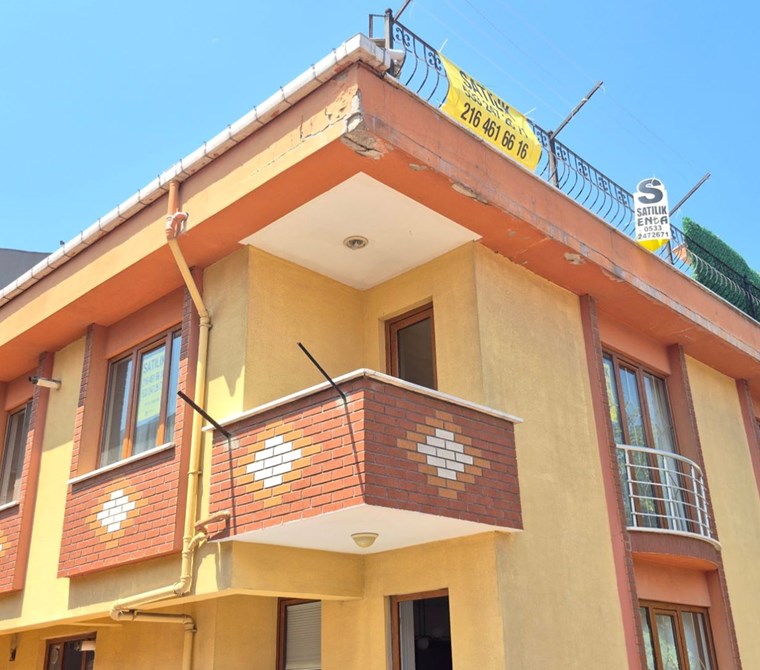 Üsküdar Ferah Mah Ayrı Girişli Boş 4+2 Satılık Dubleks Daire Enta Emlak