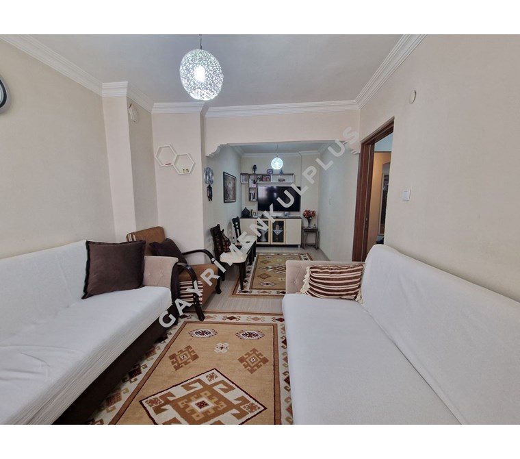 GAYRİMENKULPLUS / HATAY DA BAHÇELİ FULL TADİLATLI SATILIK DAİRE