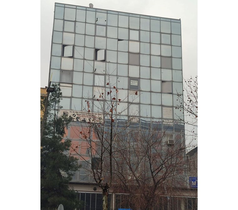 EMLAK 72'DEN DİYARBAKIR CADDESİ ÜZERİNDE SATILIK 2+0 OFİS