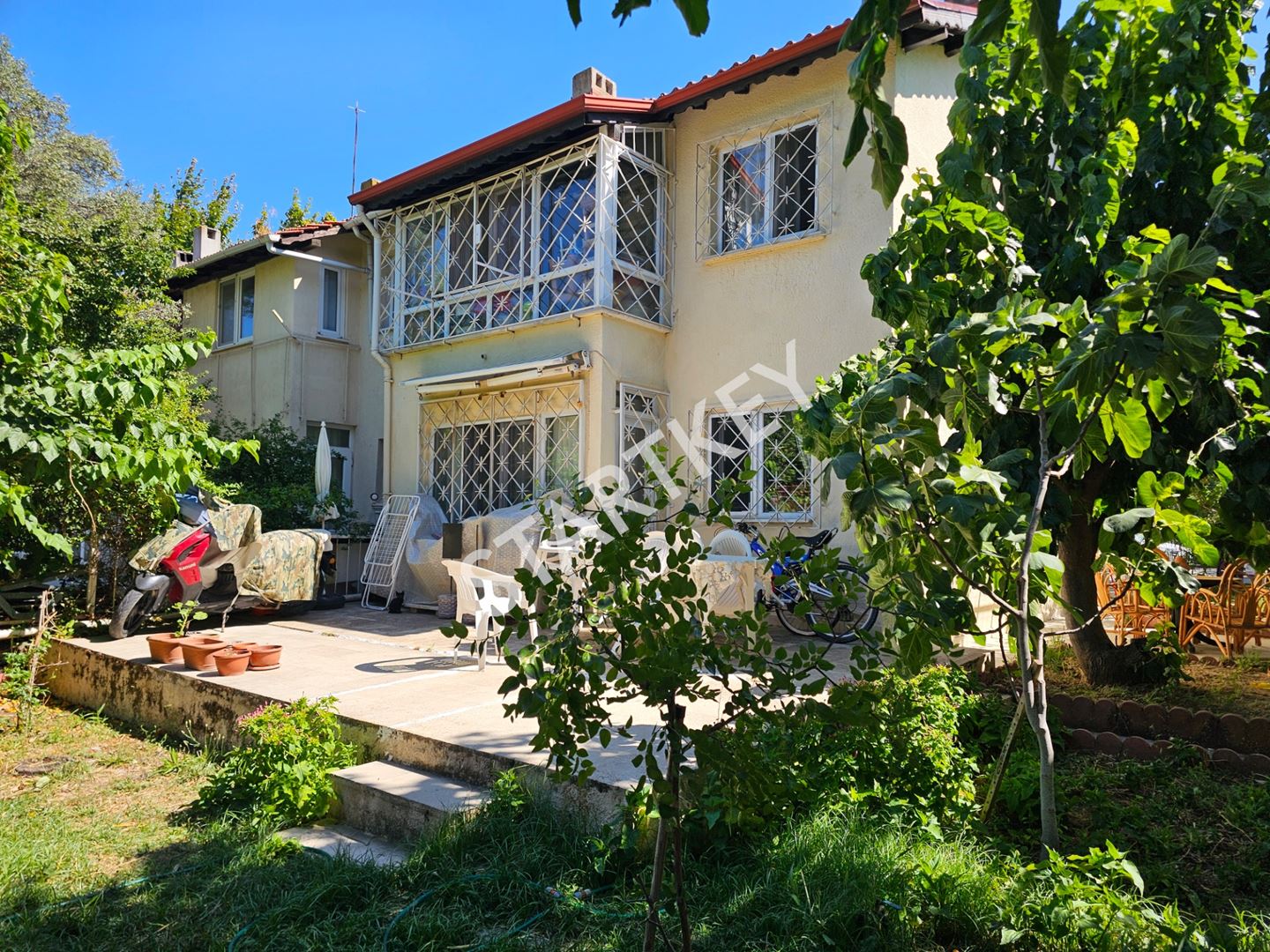 Property-photo