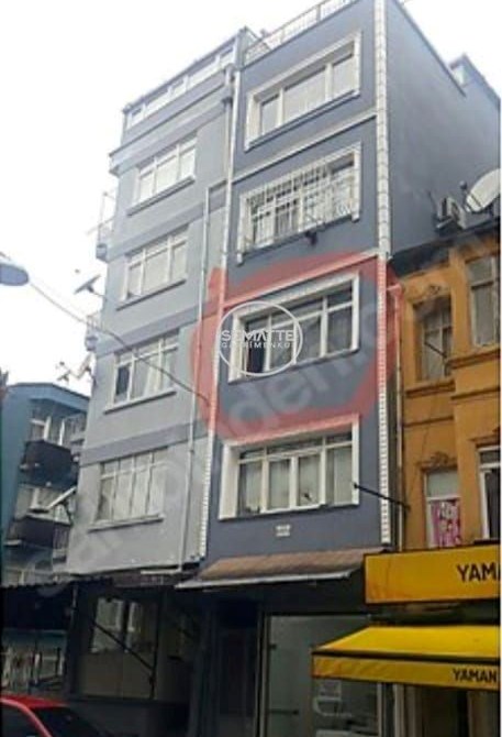 BEYOĞLU'NDA SATILIK 1,5+1 FIRSAT DAİRE