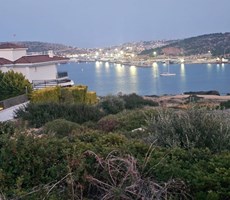 İl-İlçe-Köy İzmir Çeşme Fener Burnu İmarlı Deniz Manzaralı Önü Kapanmaz Arsa