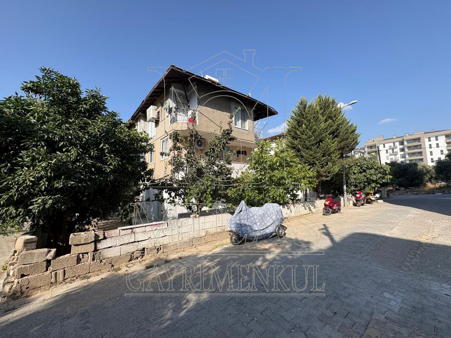 Property-photo
