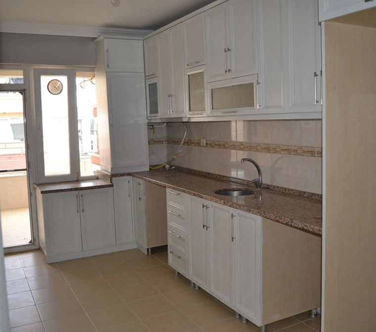 Lüleburgaz Güneş Mah Devlet hastanesi Karşısında Kiralık 3+1 Daire