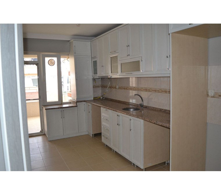 Lüleburgaz Güneş Mah Devlet hastanesi Karşısında Kiralık 3+1 Daire