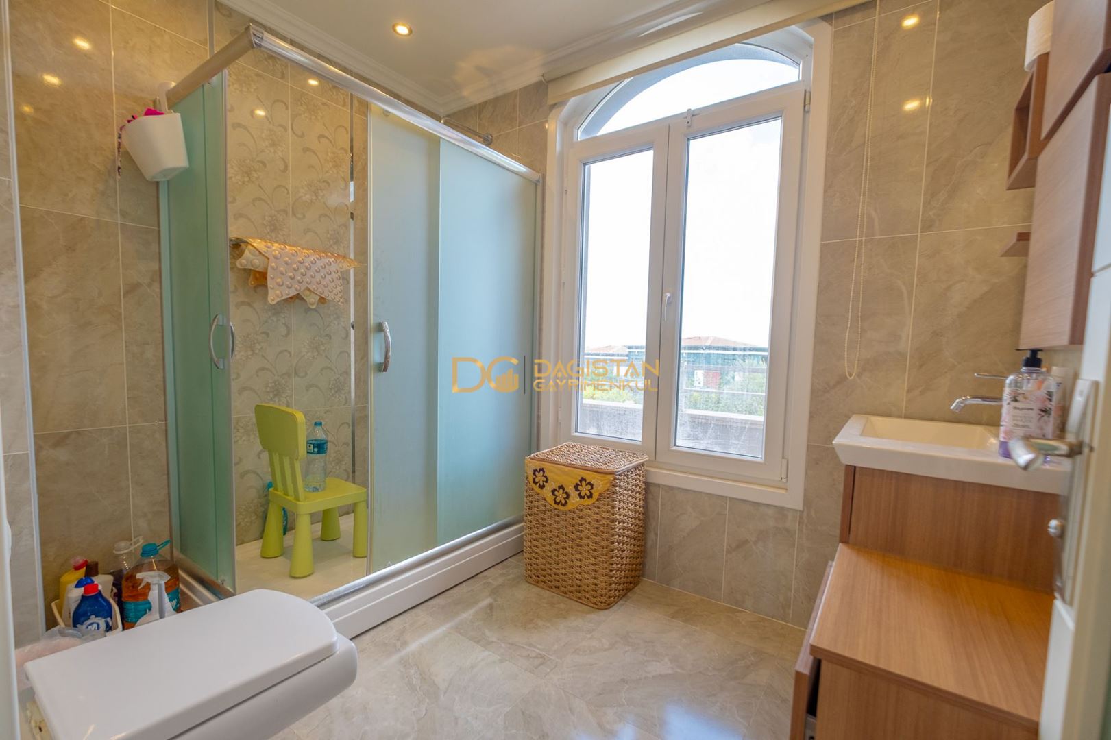 Property-photo
