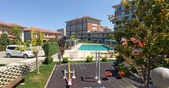 2+1 PARK ONYEDİ SİTESİNDE KAPALI/AÇIK HAVUZ’ OTOPARKLI