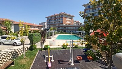 2+1 PARK ONYEDİ SİTESİNDE KAPALI/AÇIK HAVUZ’ OTOPARKLI