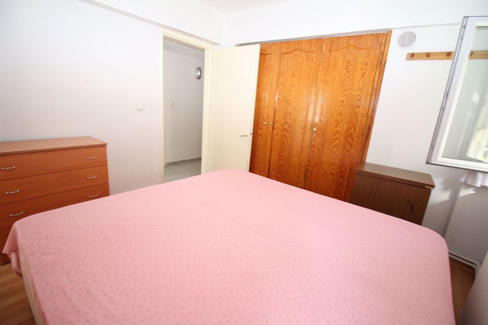 19574967