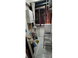 ZEYTİNBURNU YENİDOĞAN'DA CADDE ÜZERİ 2 YILLIK BİNA'DA SATILIK DAİRE