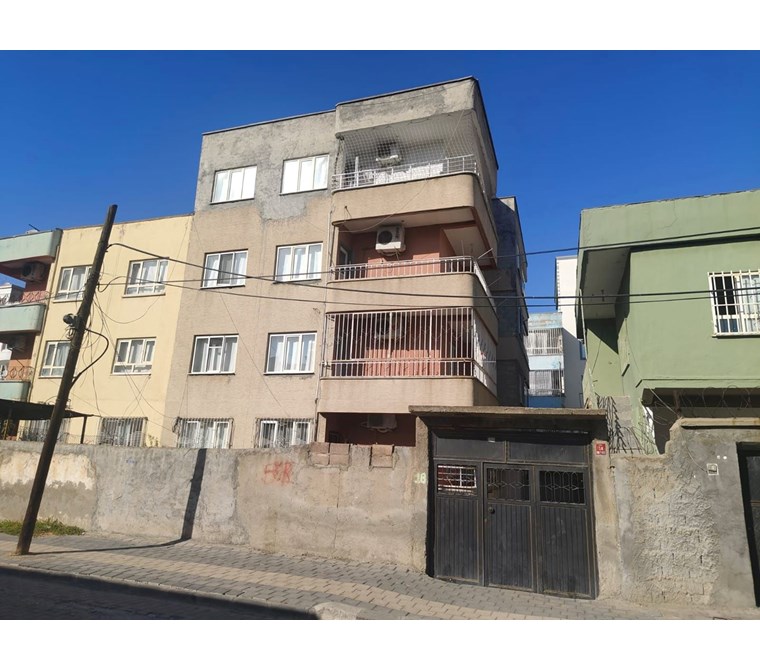 EMLAK 72 ' DEN SATILIK MÜSTAKİL BİNA