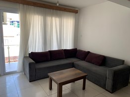 ORTAKÖYDE SATILIK EŞDEĞER KOÇANLI 6 YILLIK APARTMANIN 2.KAT ASANSÖRLÜ FULL EŞYALI 2+1 DAİRE £90.000