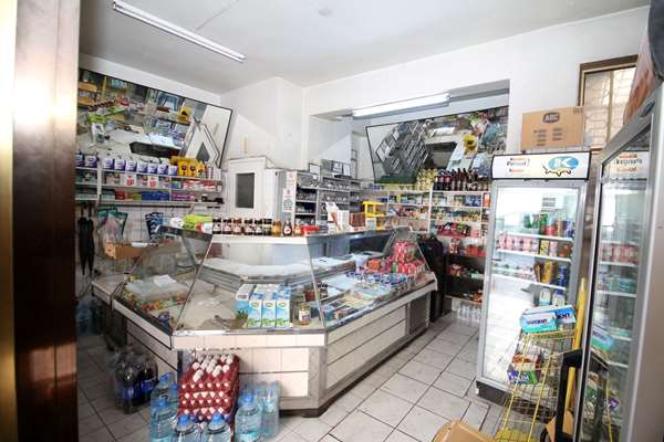 Polat Caddesi Üzerinde Kiralık Dükkan