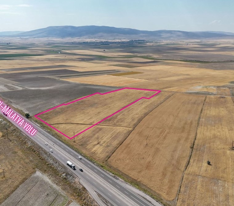AKDAMAR - Bünyan Köprübaşı Malatya Yoluna Cephe 31.894 m² Tarla