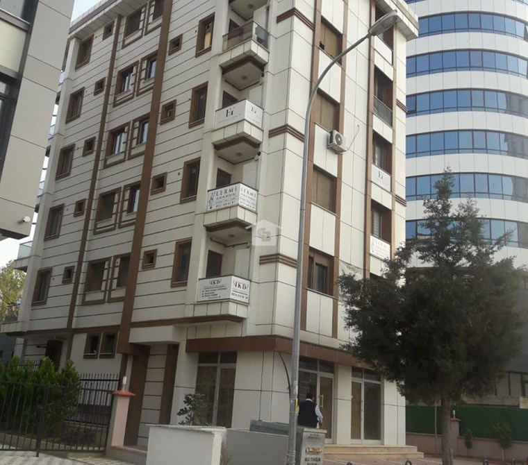 Cevizli Anadolu Adliyesine Çok Yakın Komple Bina