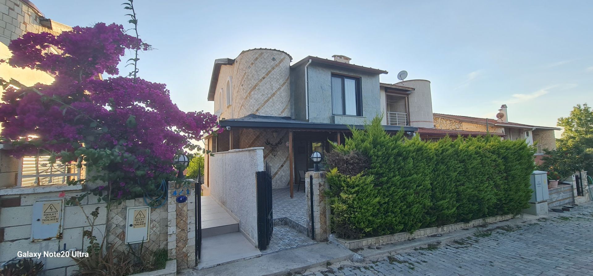Property-photo