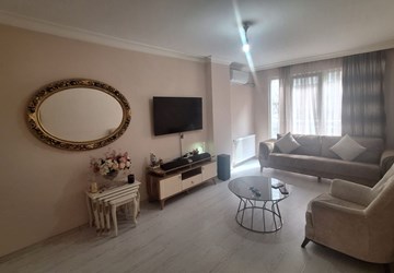 BAKİRKÖY DE 6 YILLIK BİNADA MARMARAYA 2DAKİKA SATILIK 1+1