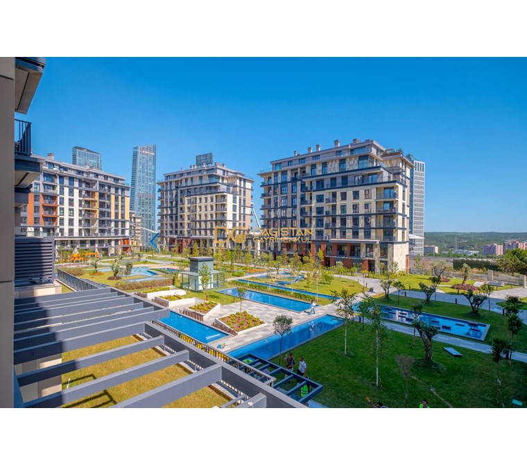 DAP YENİ LEVENT PROJESİNDE FULL MANZARALI 2+1 SATILIK DAİRE