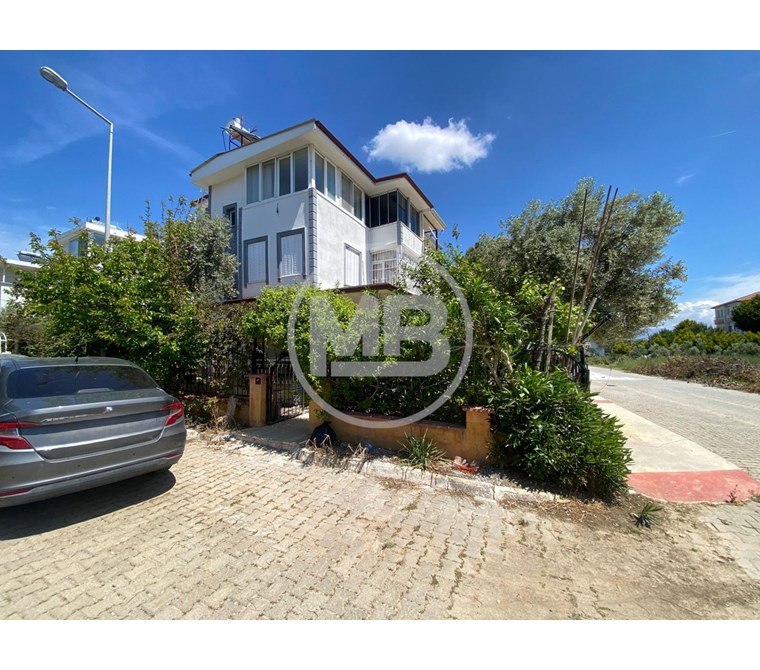 TRIPLEX VILLA FOR SALE IN A GATED COMMUNITY NEAR THE SEA IN ALTINKUM NEIGHBORHOOD OF DIDIM.
