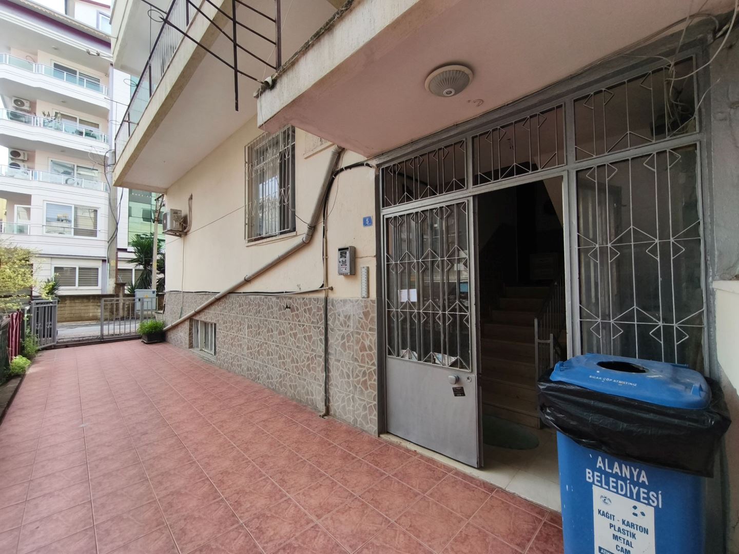 2+1 Flat to Let in Güllerpınarı, Alanya – 90 m² · 3