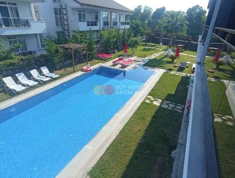Antalya Manavgat Side'de Plaja sadece 800 m. Mesafede Eşyalı Satılık 3+1 Dubleks Lüks Daireler