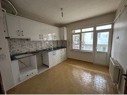 TEKİRDAĞ SÜLEYMANPAŞA ÇİFTLİKÖNÜ MAHALLESİNDE KİRALIK 2+1 DAİRE – MERKEZİ KONUMDA