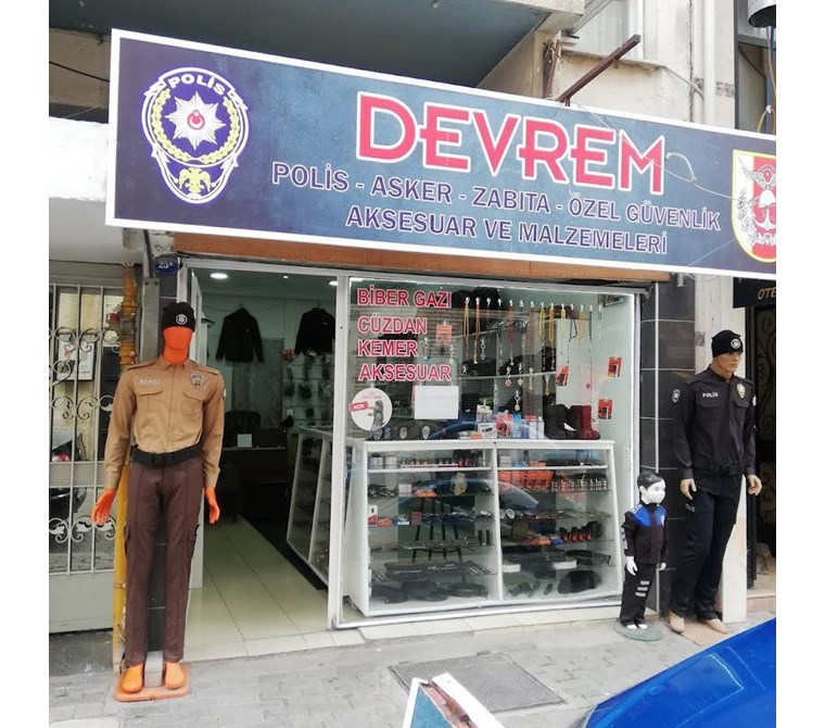 Karşıyaka'da Devren Asker-Polis-Güvenlik Malzemeleri Dükkanı