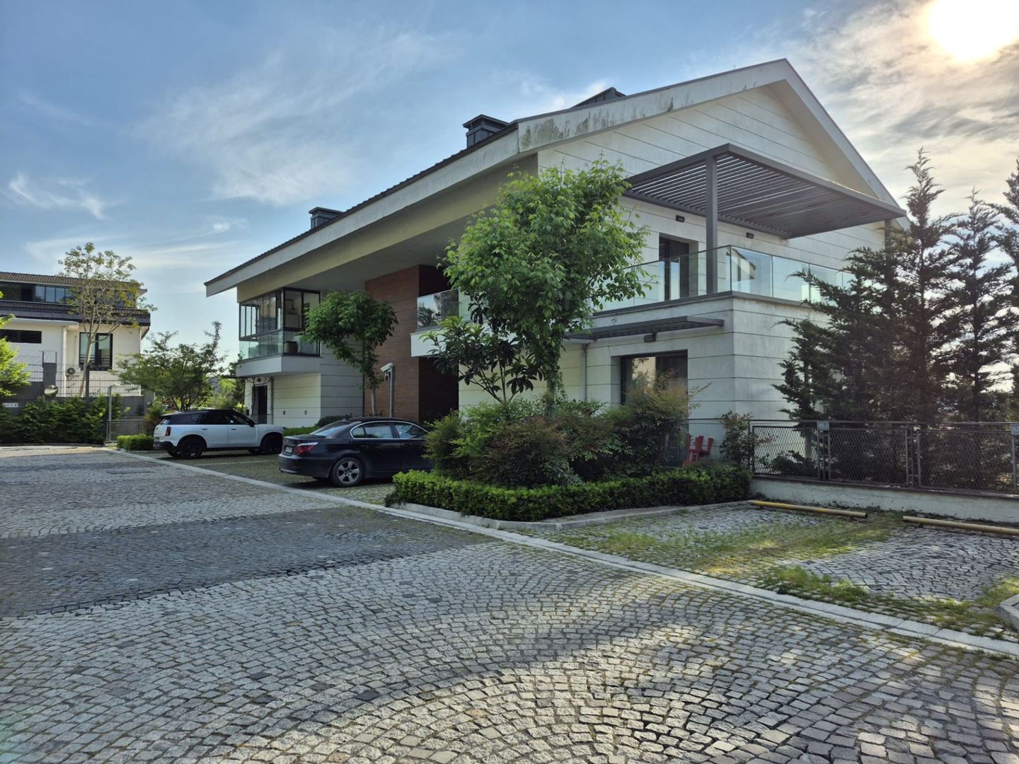 Property-photo