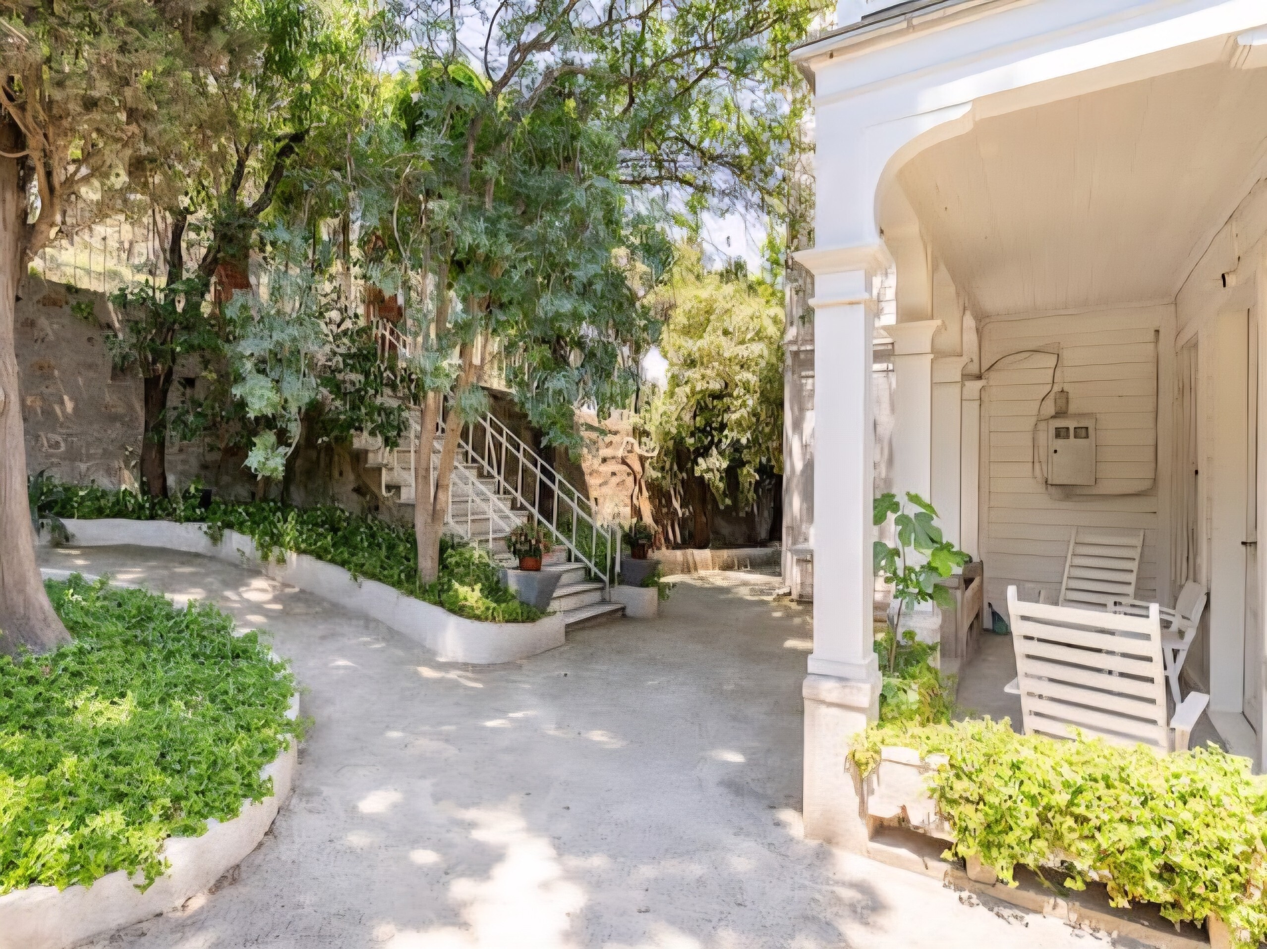 Property-photo