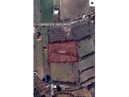 HONAZ AYDINLARDA YERLEŞİMİN İÇİNDE 5.000m2 BARAJ MANZARALI BAHÇE