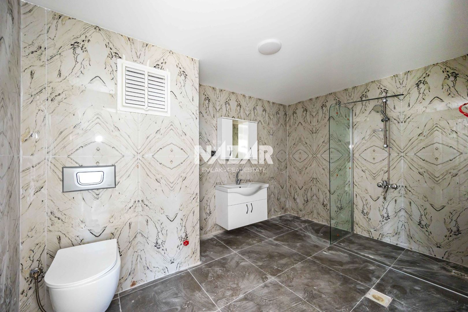 Alanya Cikcilli’de Satılık 4+1 Dubleks Daire - 200 m2 · 21