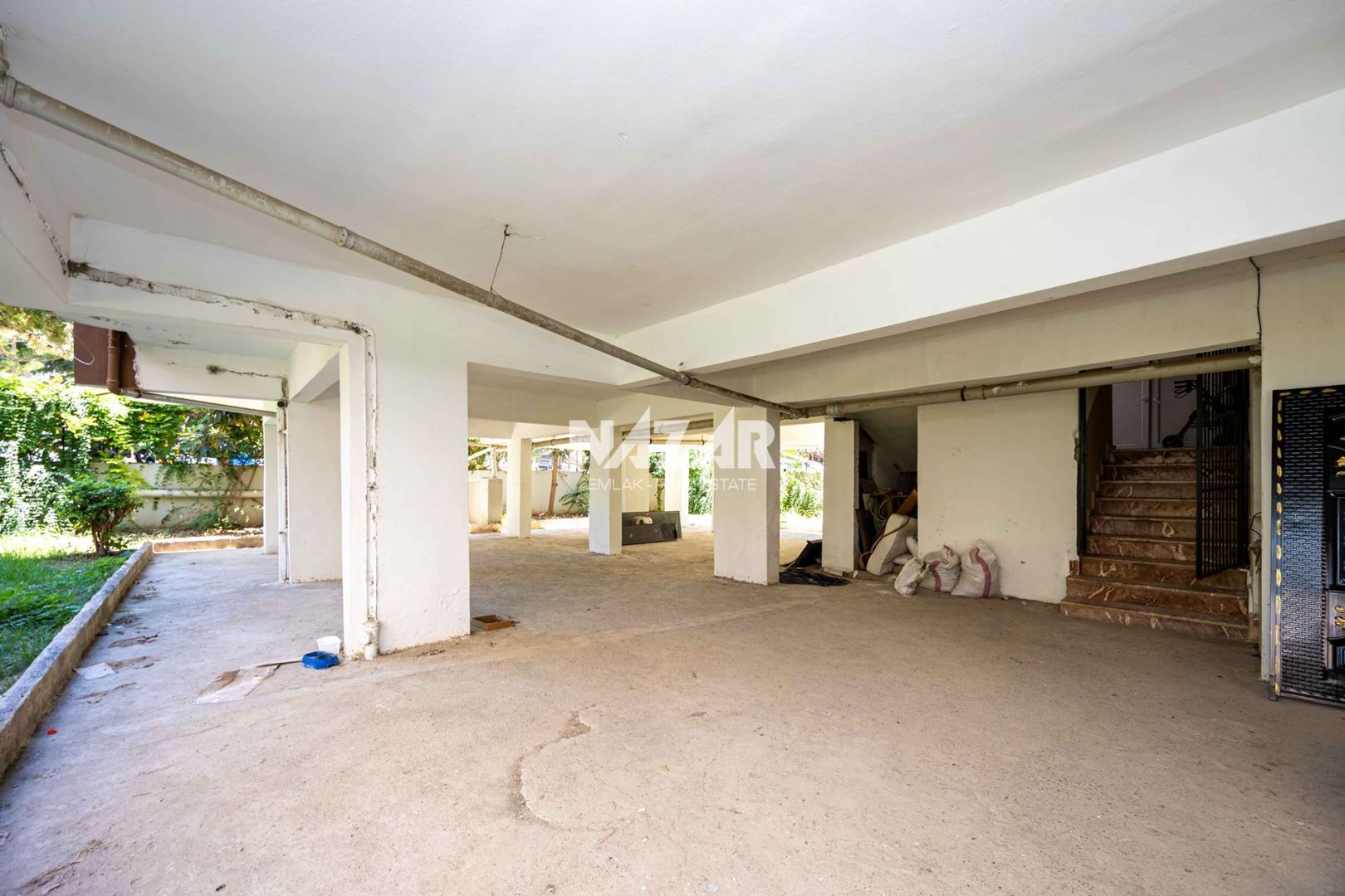 Property-photo
