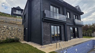 Şile Akçakese'de Müstakil Havuzlu Villa