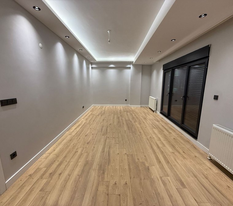 Gaziosmanpaşa Meydanda Eşi Benzeri Olmayan 3+1 Otoparklı Daire